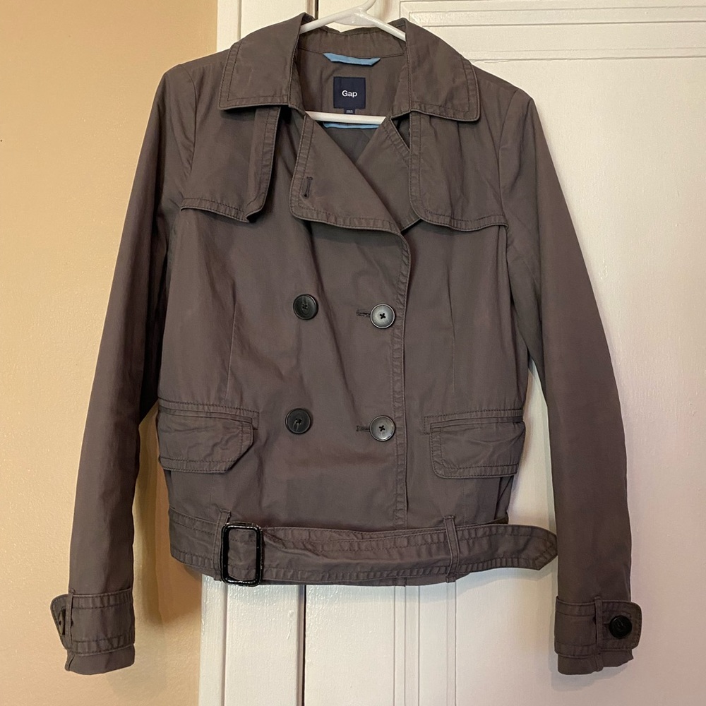 EUC Gap Womens Jacket. Gray, size M. Quilted lining. Motorcycle jacket style.